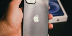 لماذا نتوق إلى iPhone الجديد: فهم الدوافع النفسية
