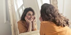 هل يمكن أن تكرس المشاعر الجيدة عقلك؟