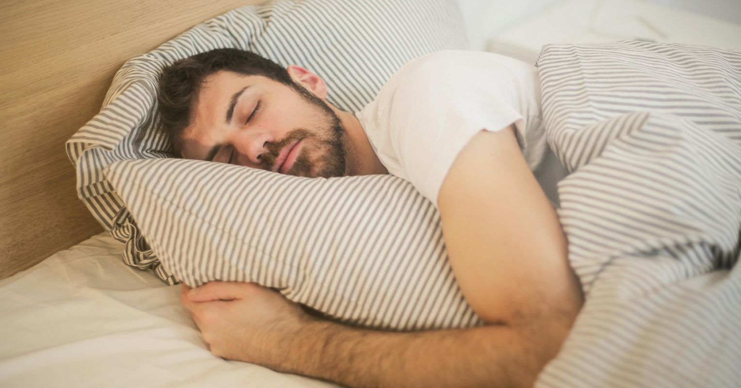 4 نصائح لقضاء أول أسبوع خالي من المشروبات الليلية