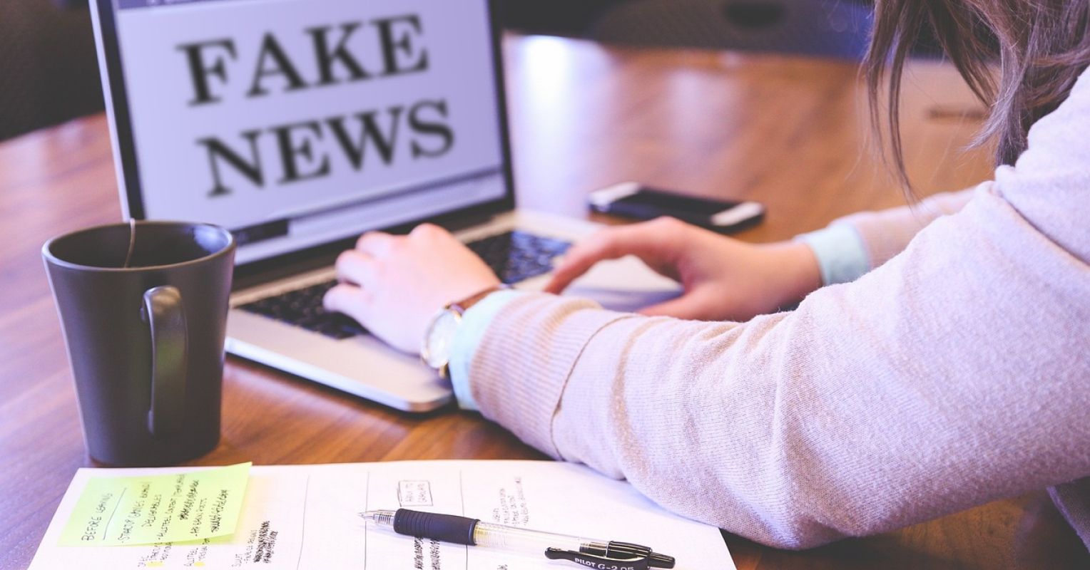 إلقاء اللوم على مرتكبيها: اتخاذ إجراء جديد على معلومات مضللة