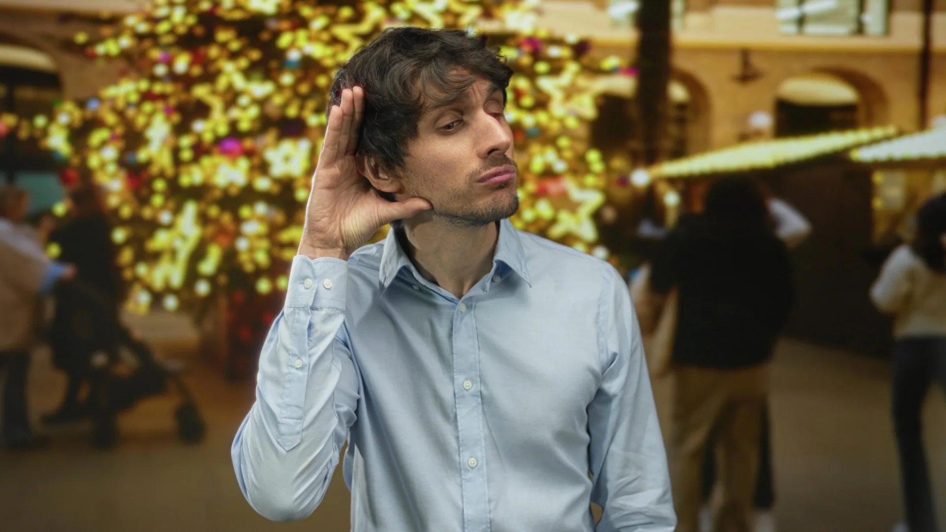 قد يحدد معدل ذكائك مدى سماعك وسط حشد من الناس