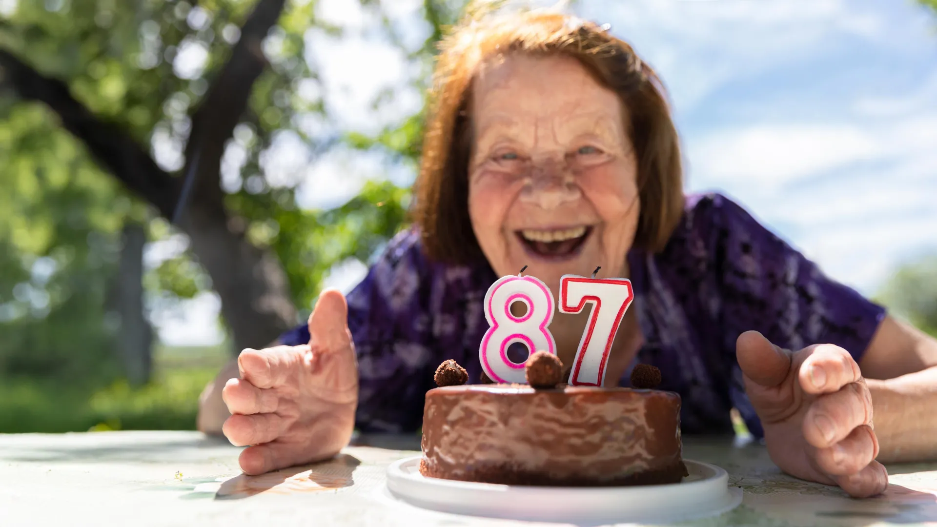 لماذا تعيش النساء أطول من الرجال؟ يفسره التطور