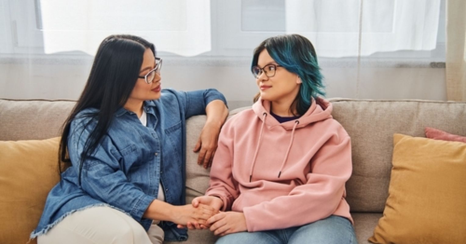 لماذا نتفادى “The Sex Talk” بينما يعلم الإباحية العلاقة الحميمة للأطفال