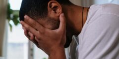 من النار إلى الشمس: خريطة أفلاطونية لفهم الصدمات وعلاجها