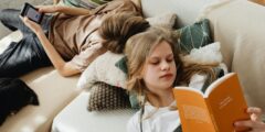 كيفية منع السلوك الجنسي الضار بين الأشقاء