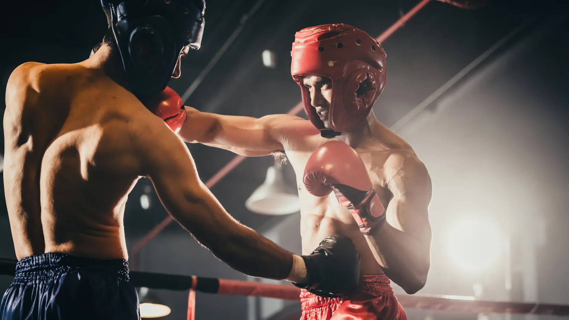 قد تؤدي تأثيرات الرأس المتكررة إلى تعطيل نظام تنظيف الدماغ بهدوء