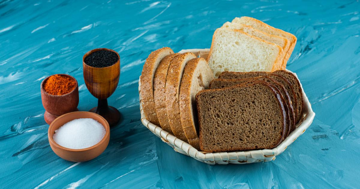كيف تختار الخبز المناسب لخفض ضغط الدم من بين الأنواع المختلفة؟