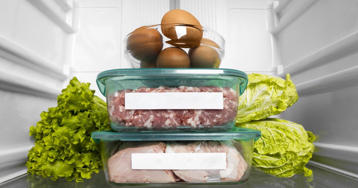 الأطعمة التي لا ينبغي تجميدها: نصائح لحفظ طعامك طازجًا