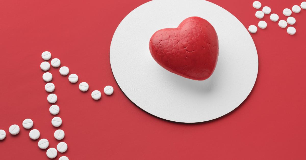 تأثير انقطاع الطمث على الكوليسترول: الأسباب وطرق الوقاية