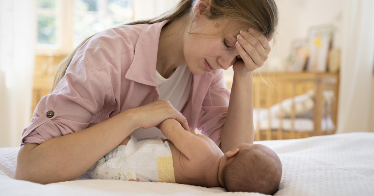 تعرق القدمين واليدين عند الرضع في الـ3 أشهر الأولى