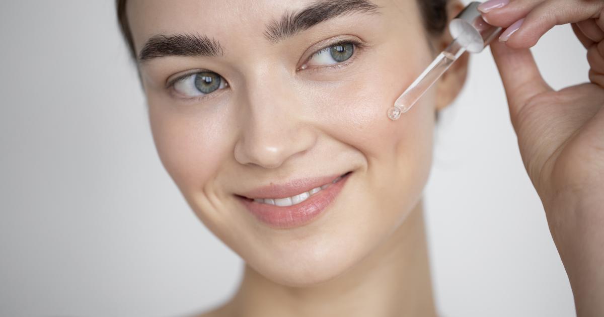 فوائد النياسيناميد للبشرة وأضراره وطريقة استخدامه