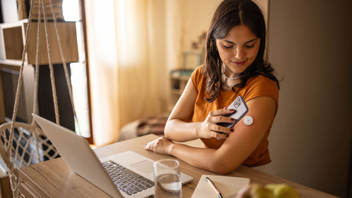 أجهزة مراقبة الجلوكوز المستمرة