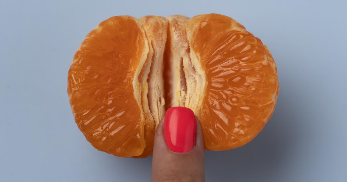 هل تورم البظر طبيعي وما هو الإجراء المناسب للتعامل معه؟