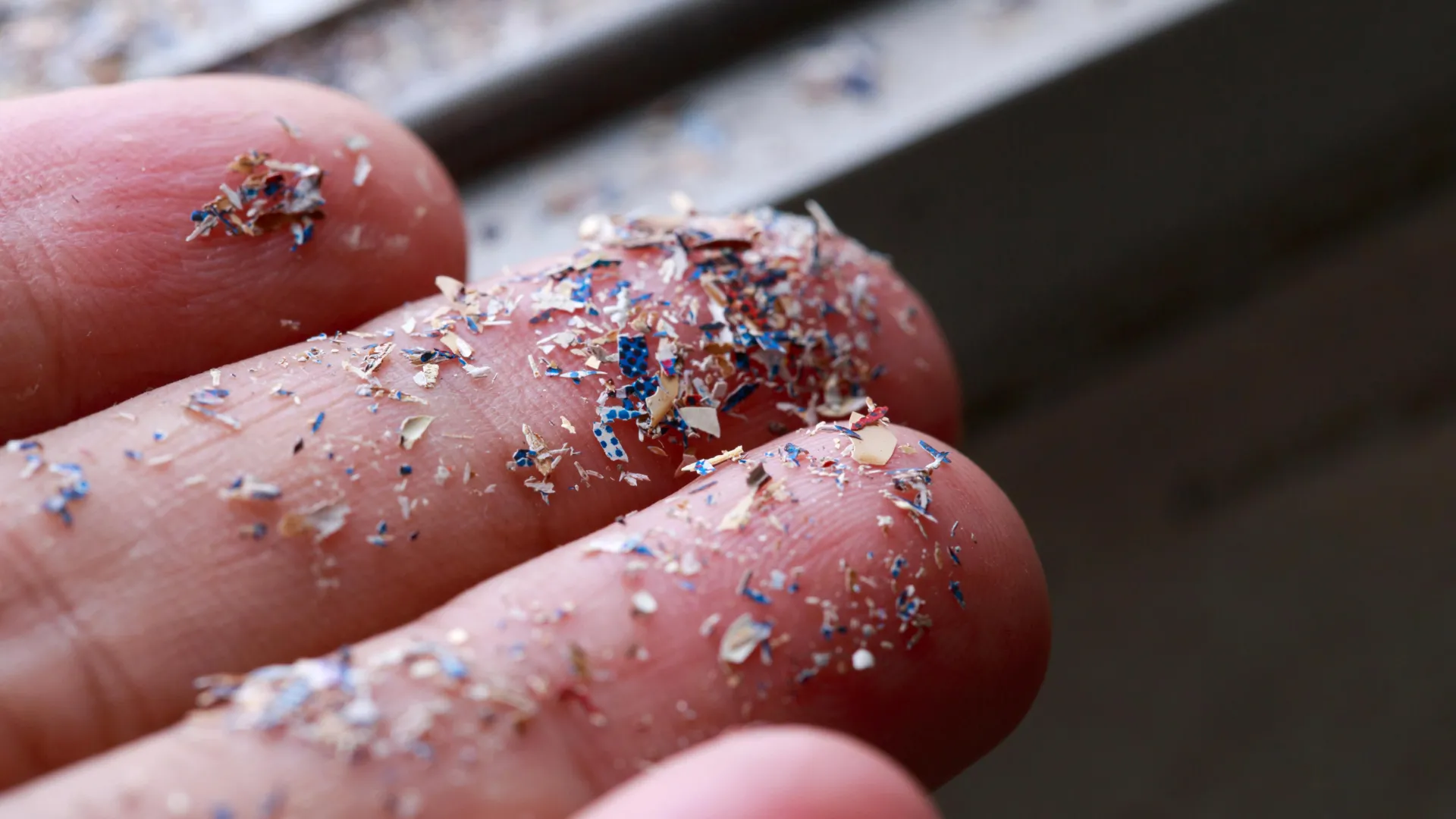 كشفت دراسة أن المواد البلاستيكية الدقيقة موجودة في 90٪ من أورام سرطان البروستاتا