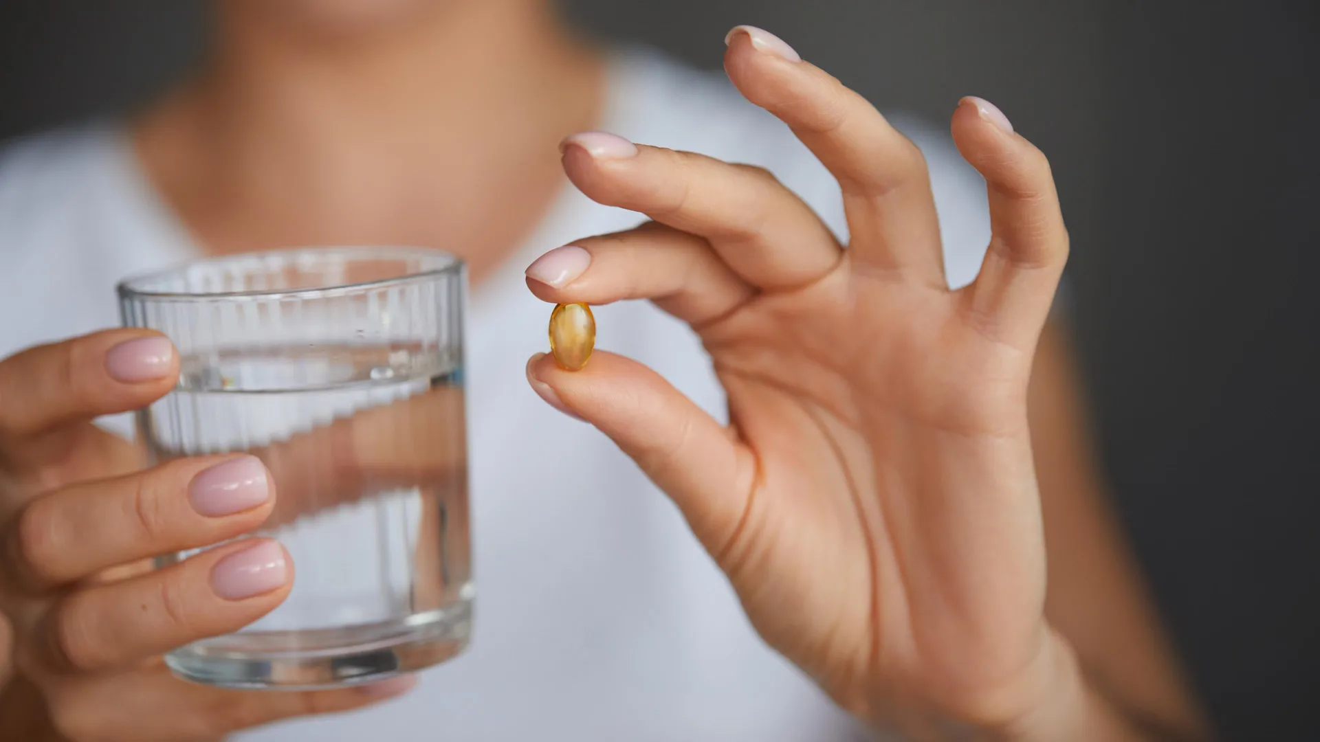 اختبر العلماء فيتامين د بحثًا عن فيروس كورونا ووجدوا دليلًا طويلًا غير متوقع لفيروس كورونا