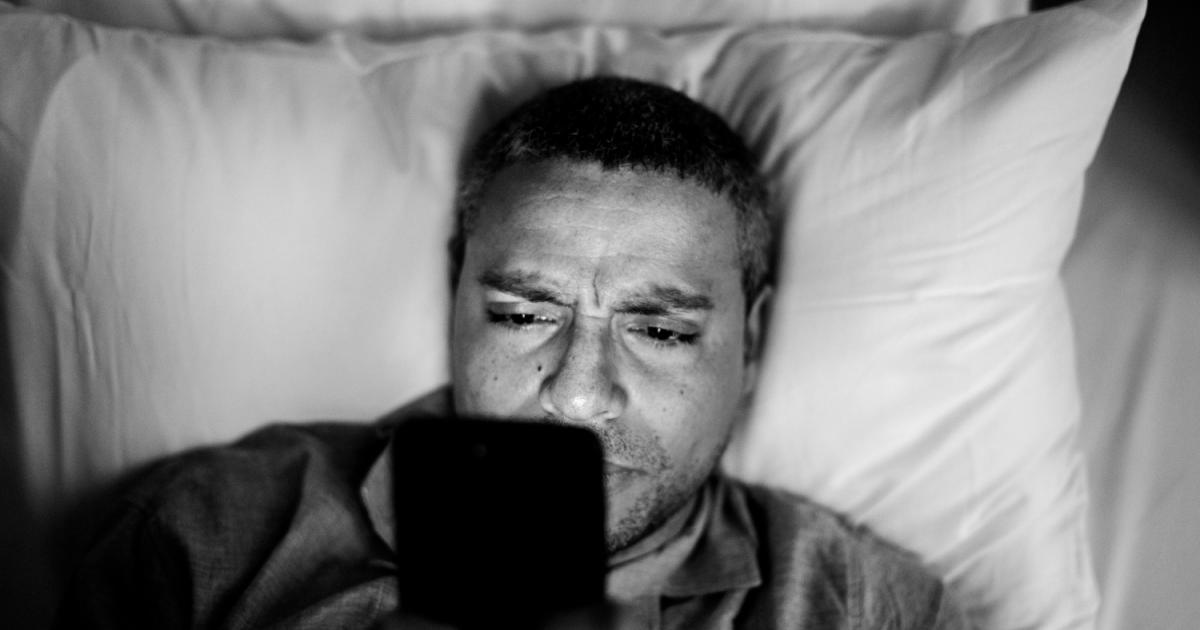 ما تأثير مواقع التواصل الاجتماعي وشعورنا بالراحة أثناء التصفح؟