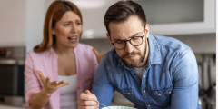 كيفية التعامل مع الزوج الصامت: خطوات لفهم صمته وكسر الحواجز