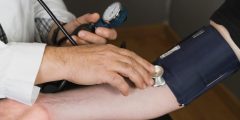 قياس ضغط الدم في المنزل: الوقاية من أمراض القلب