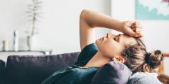 ألم مؤخرة الرأس: 8 أسباب شائعة وأهمية النزف تحت العنكبوتية