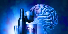 تأثير الكحول على الدماغ: كيف يؤدي إلى تغييرات دائمة