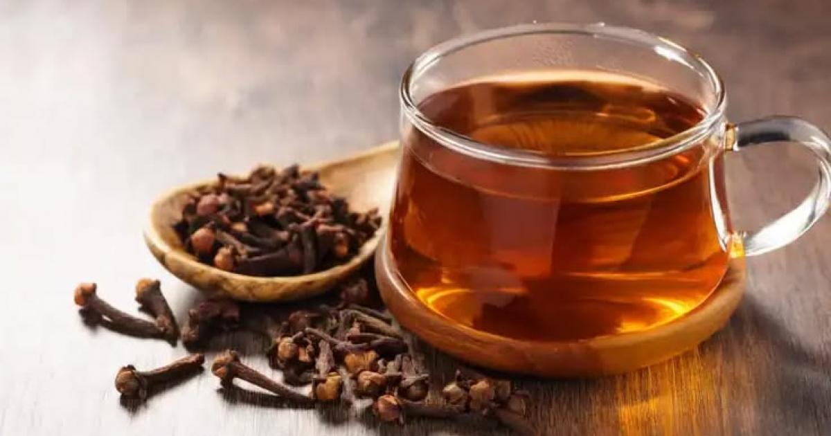 ماء القرنفل: الفوائد المحتملة، وطريقة التحضير، والأضرار
