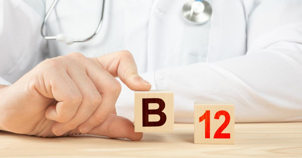 هل توجد علاقة بين فيتامين B12 والسرطان ؟